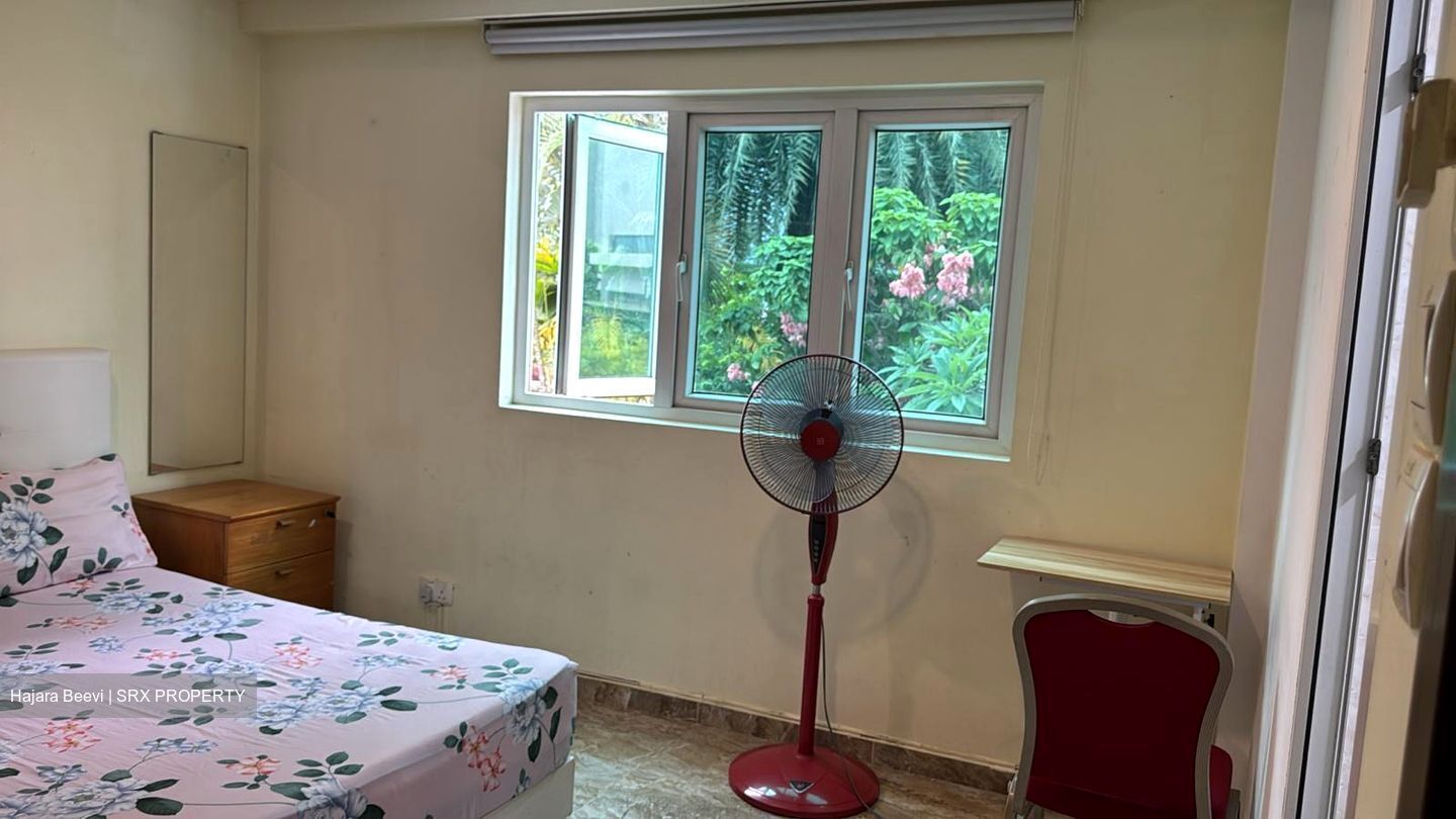 Pasir Panjang Road (D5), Terrace #529982361